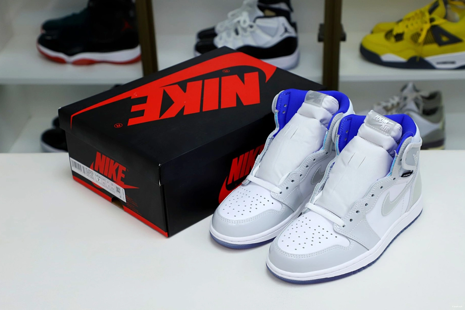 ZOOM AIR HIGH JORDAN 1 'RACER BLUE' 0929